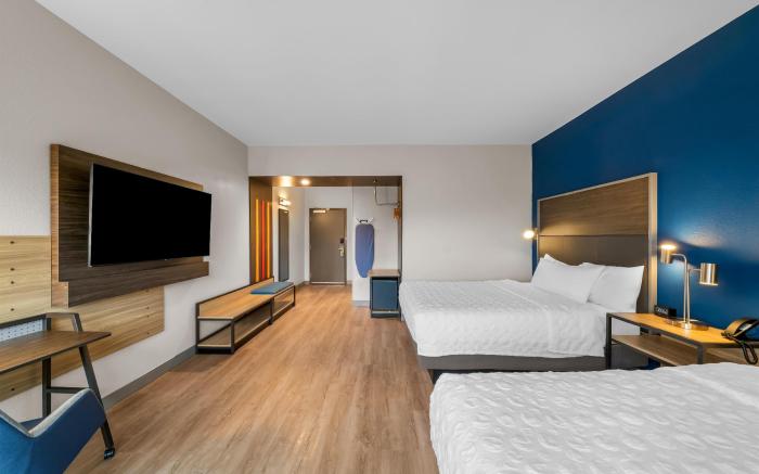 Tru by Hilton Brockton