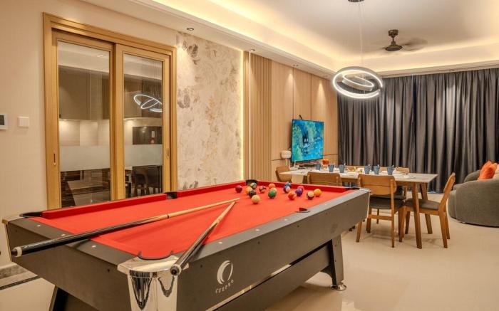 【Pool Table & Seaview】R&F Luxury Penthouse | 8 Pax