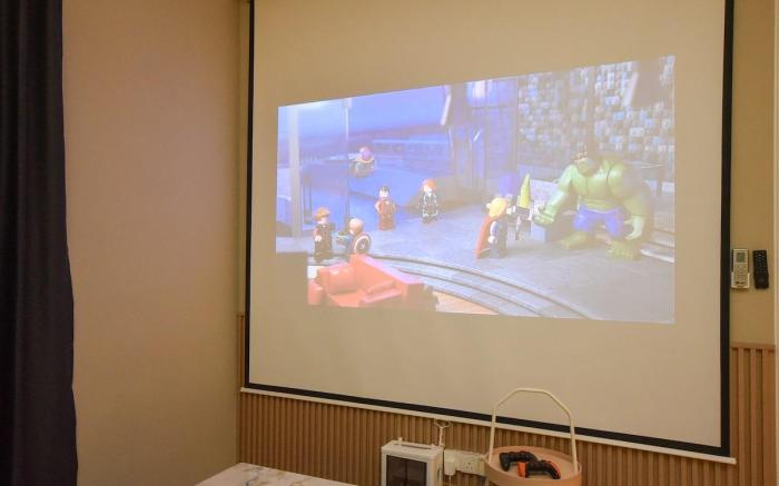 d'Flora Slide House 6 Pax | Projector | Legoland