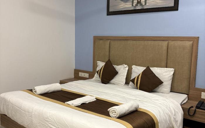 Silver Bell Lawn and Stay