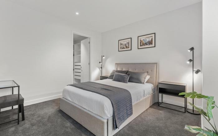 Stylish and Spacious 2-Bed Apartment Melbourne