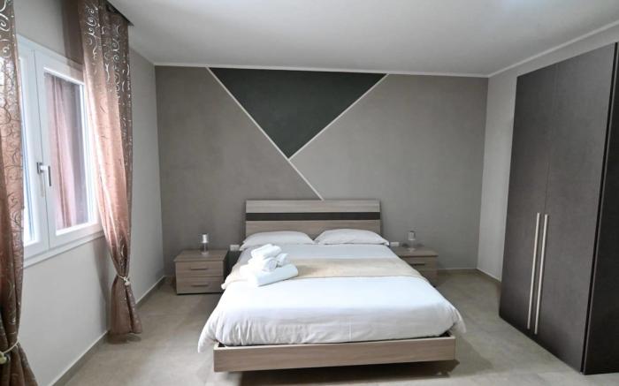 Coast to Coast Pool, Stanza ravello