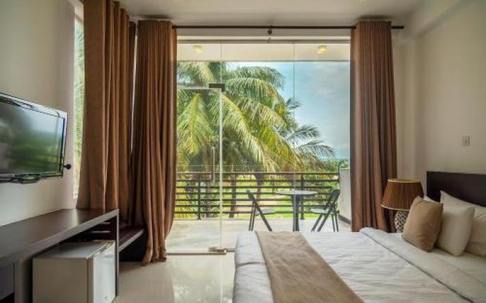 Beverly Beach Hotel & Transit