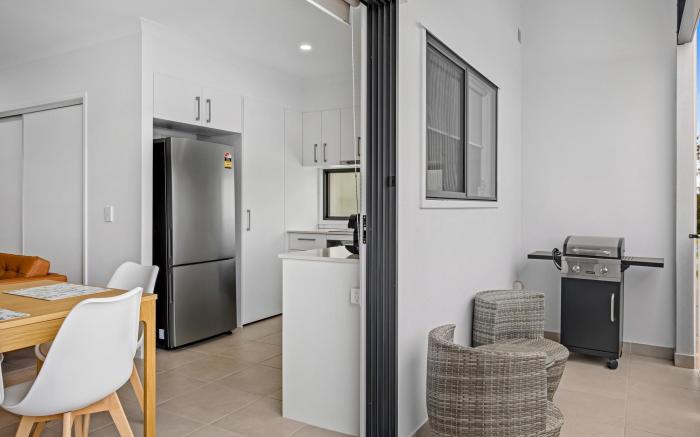 Riverside 3-Bed Home with Study Nook and BBQ