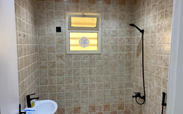 استديو هادي وجديد الملقا