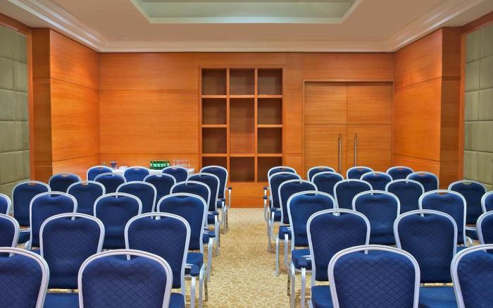 Helnan Dreamland Hotel & Conference Center