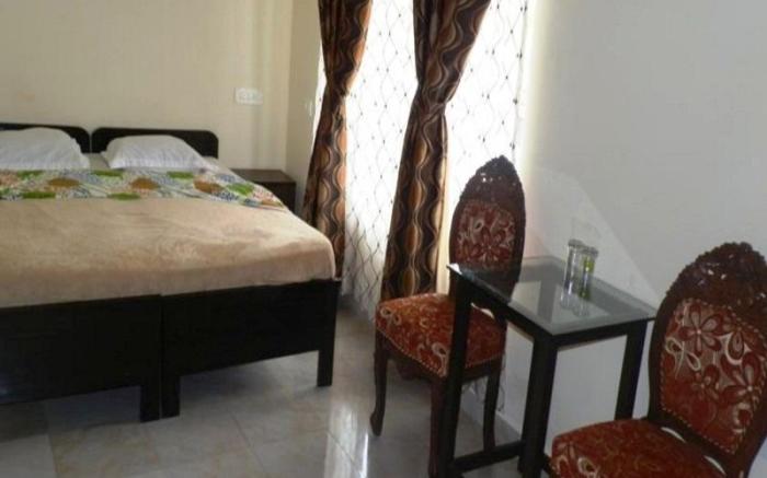 Heroina Guest House