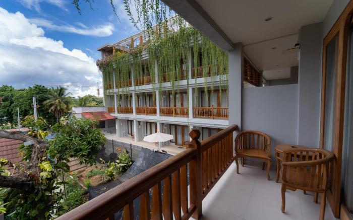 Komodo Lodge