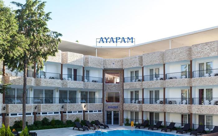 Ayapam Hotel