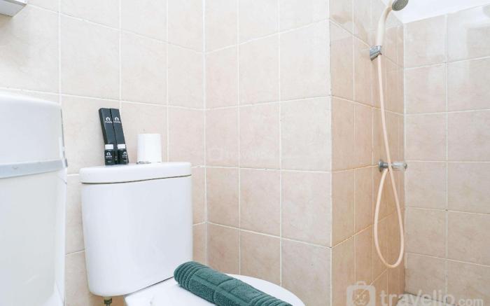 Spacious 2BR Green Bay Pluit Apartment By Travelio
