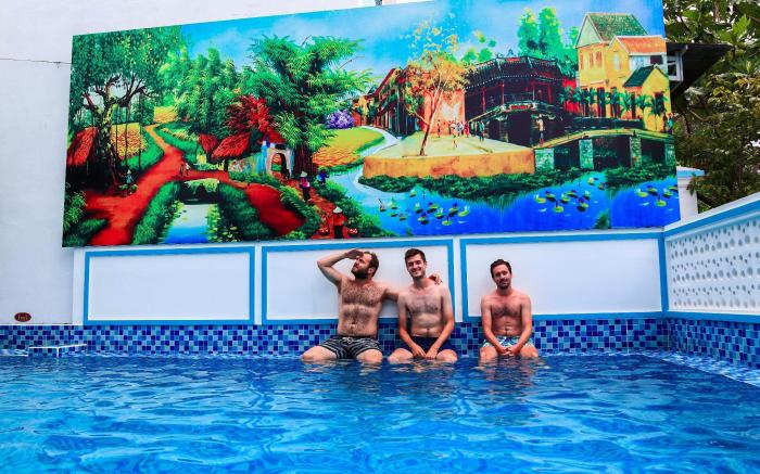 Grand Holiday Villa