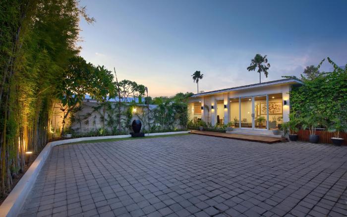 The Daha Luxury Villa