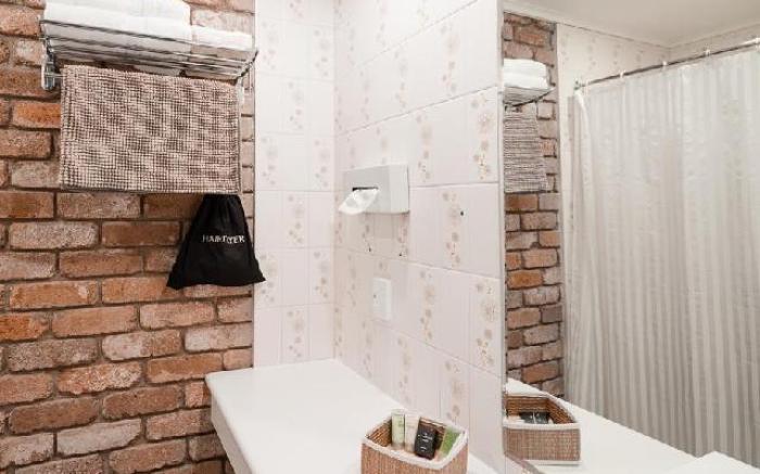 Farnham Court Motel and Restaurant