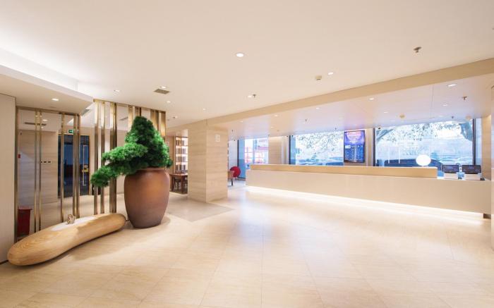 Hanting Hotel Dalian Qingniwaqiao Metro Station