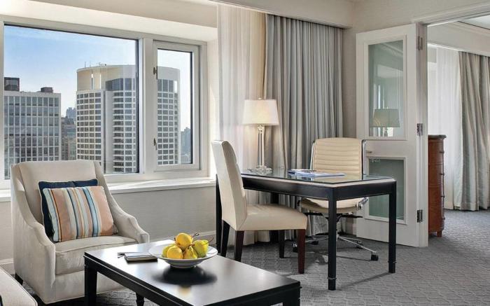Four Seasons Hotel Chicago