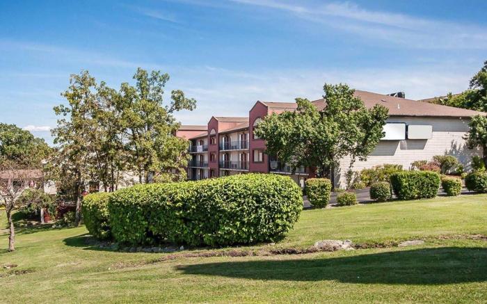 Quality Inn West