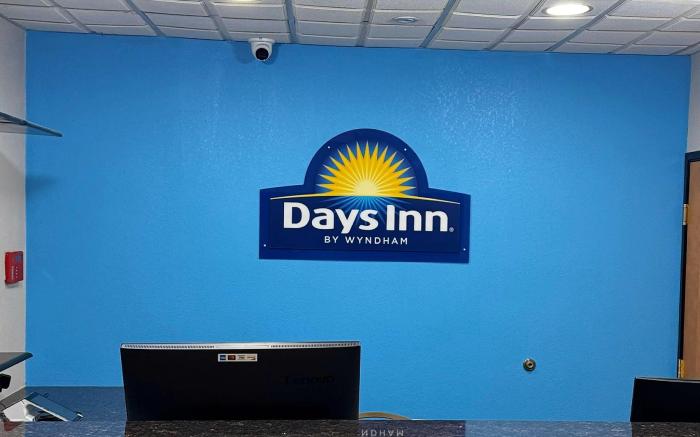 Days Inn by Wyndham Lincoln, IL