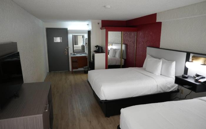 Ramada by Wyndham Tulsa Broken Arrow