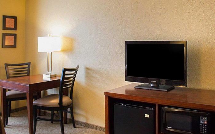 Comfort Inn River's Edge