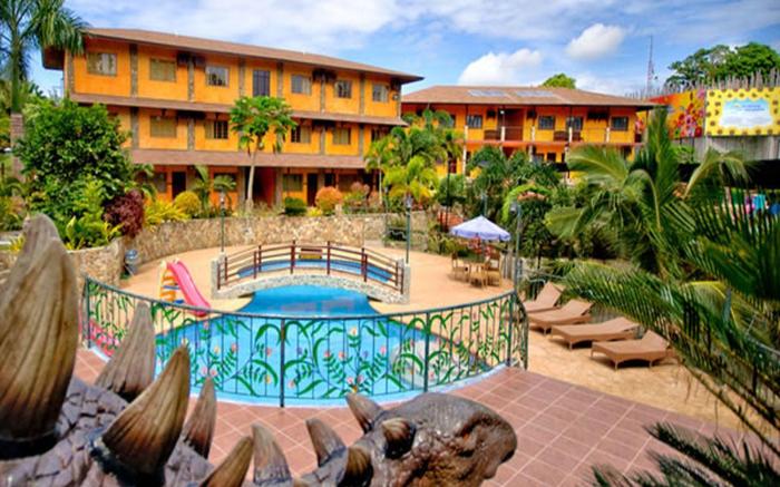 Flushing Meadows Resort