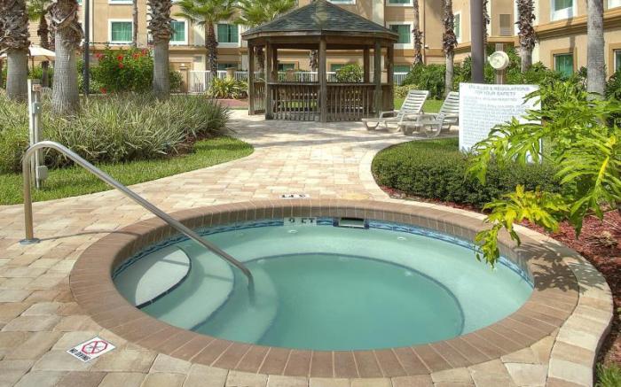 Hawthorn Extended Stay by Wyndham Orlando