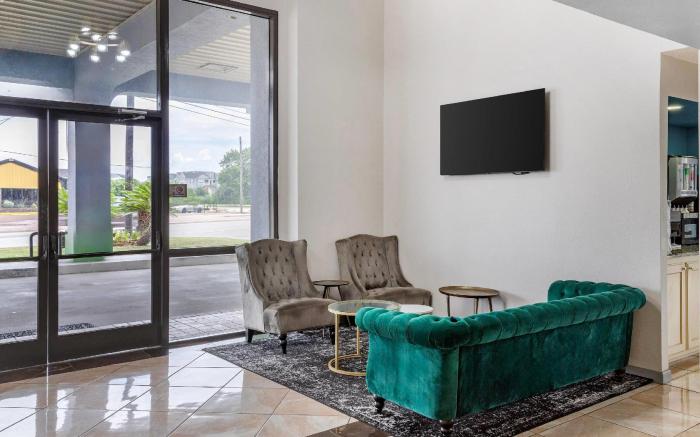 Days Inn by Wyndham Victoria TX East