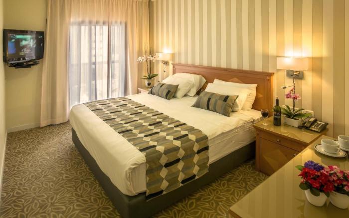 Armon Hayarkon Hotel