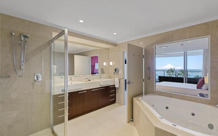 Oaks Hervey Bay Resort and Spa