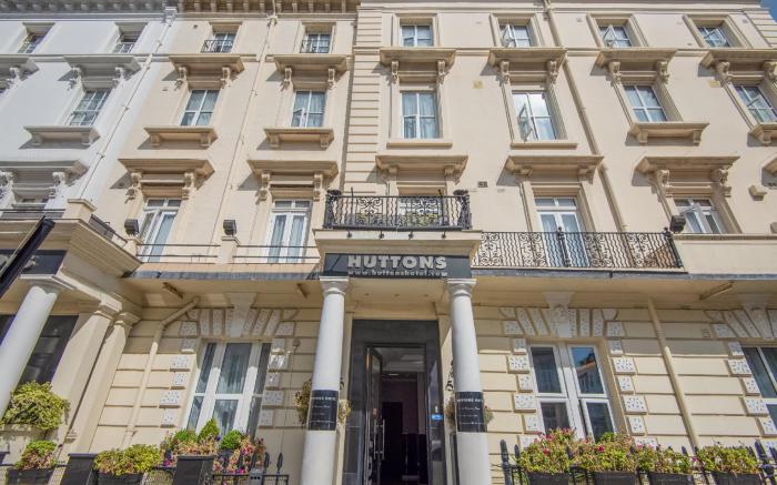 Hutton Hotel, Victoria London