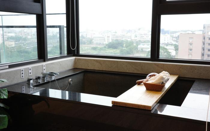 嶼光嵐山-無邊際泳池海景溫泉民宿