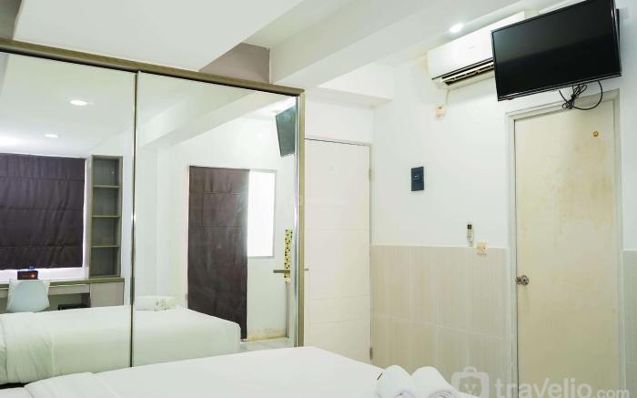 Spacious Studio Menteng Square Apt By Travelio