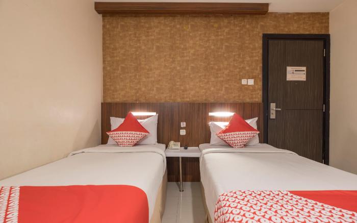 OYO 1081 Allson City Hotel Makassar