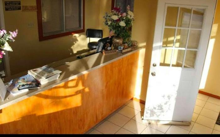 Lakeside inn & suites by OYO Mathis I 37