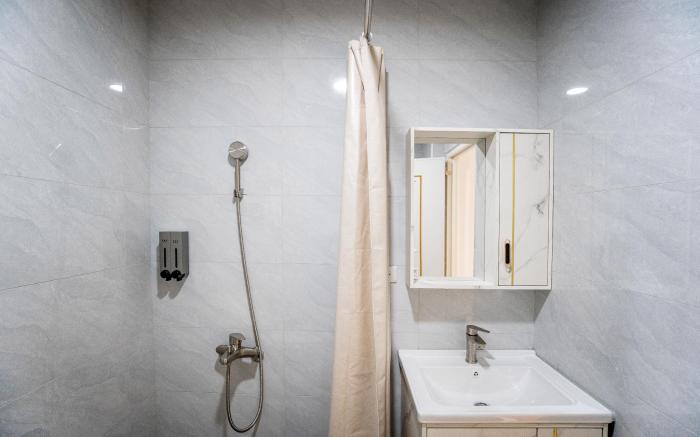 屋瓦四人房(青瓦/赤瓦/倉瓦)