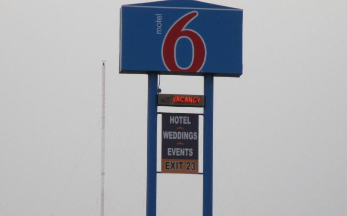 Motel 6 Shartlesville, PA