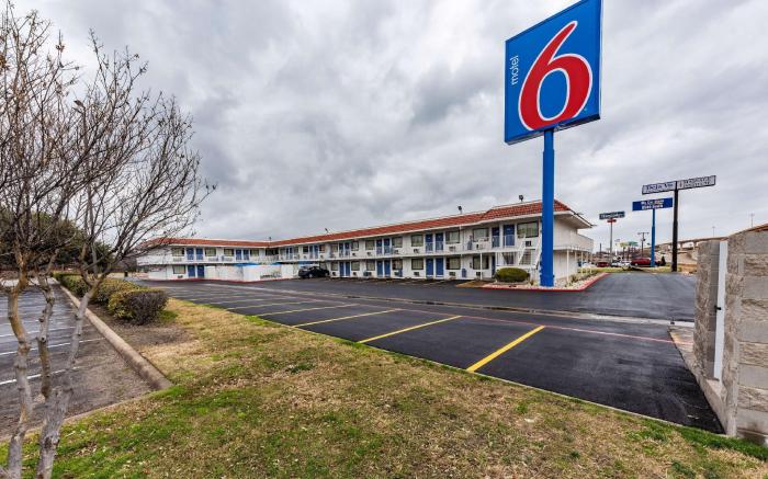 Motel 6 North Richland Hills, TX