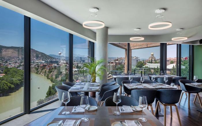 Golden Tulip Design Tbilisi