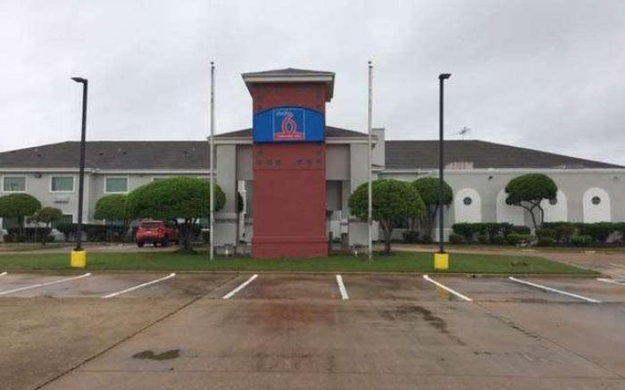 Studio 6  Burleson, TX