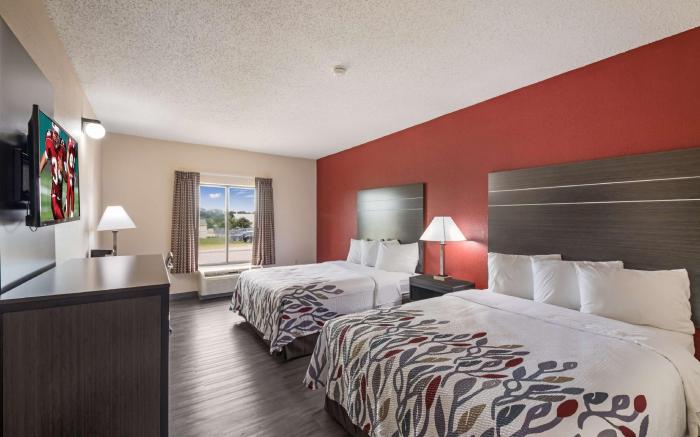 Red Roof Inn & Suites Austin East - Manor