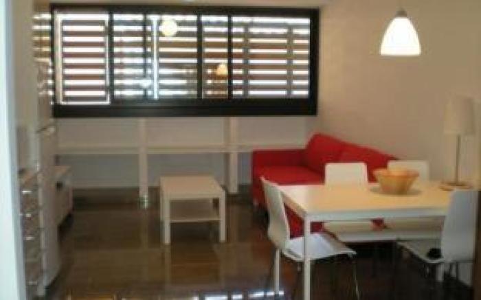 Living Valencia Apartments - Merced