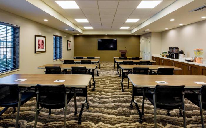 Staybridge Suites Phoenix - Biltmore Area By IHG