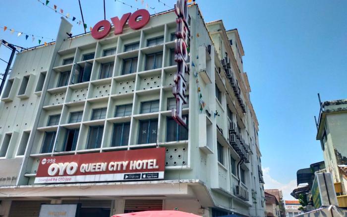 Super OYO 998 Queen City Hotel