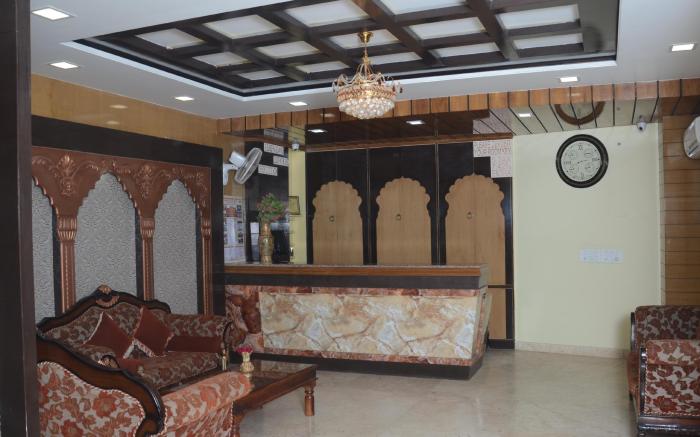 Hotel Grande Residency