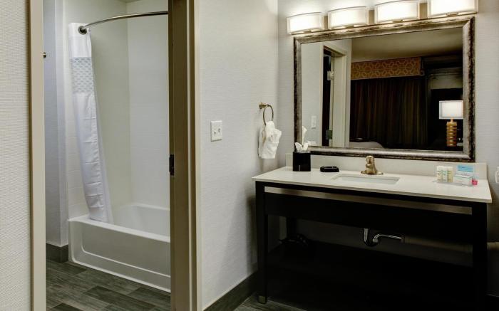 Hampton Inn & Suites Columbus