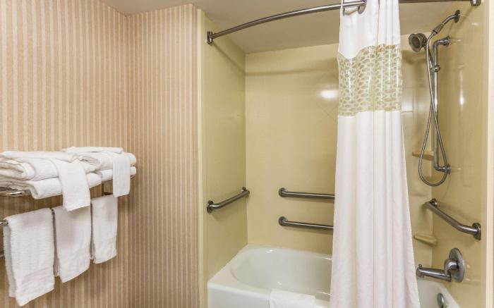 Hampton Inn & Suites Macon I-75 North