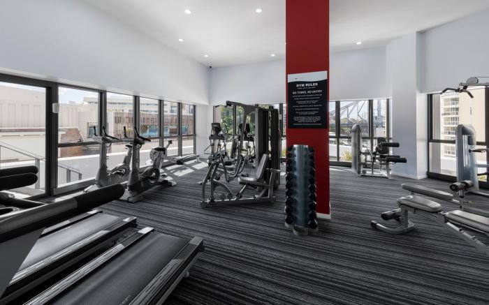 Meriton Suites Adelaide Street