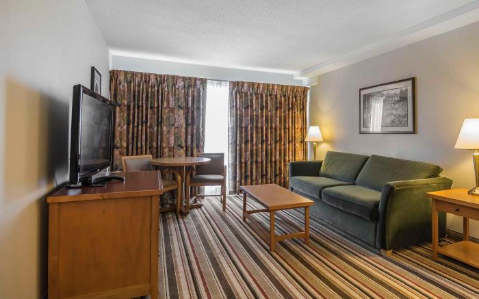 DoubleTree by Hilton Calgary North