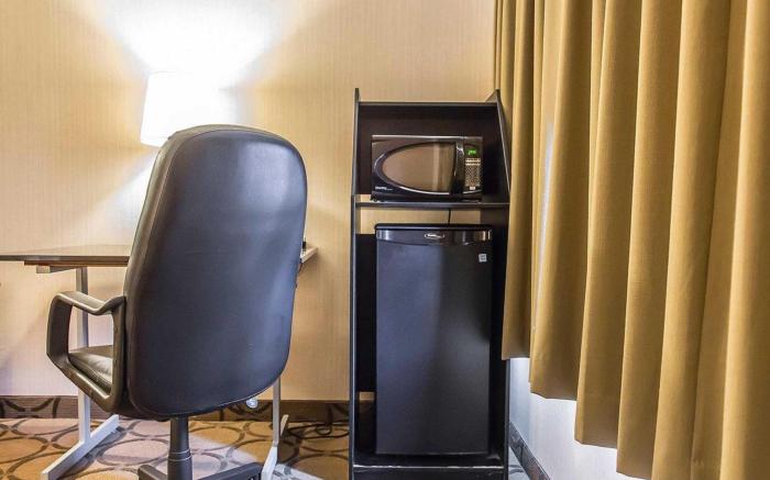 Comfort Inn Hwy. 401