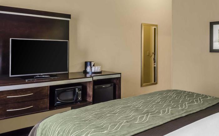 Spark by Hilton Dothan