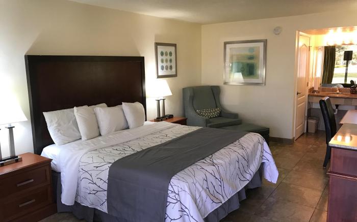 At Home Inn - Fort Pierce